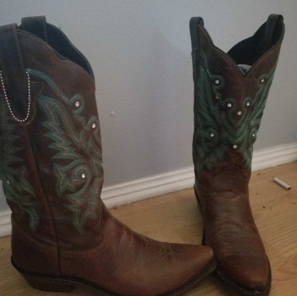 8.5 Gypsy Rose Turquoise and Dimond Boots